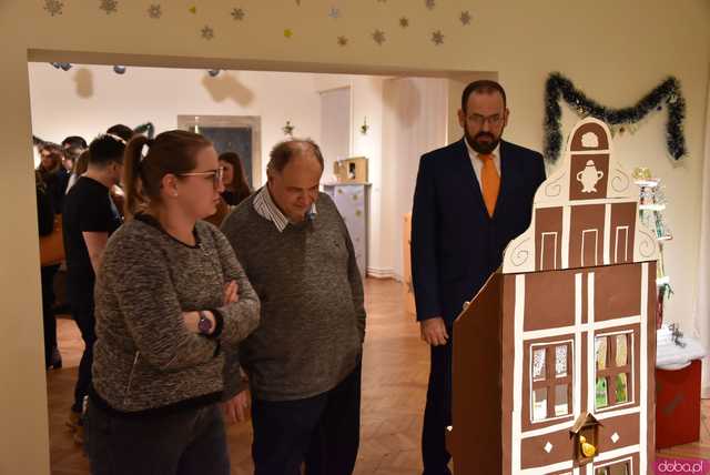 [FOTO] Zobaczcie szopki bożonarodzeniowe wykonane przez mieszkańców! Uczestnicy zostali nagrodzeni podczas wernisażu wystawy w Muzeum Kupiectwa