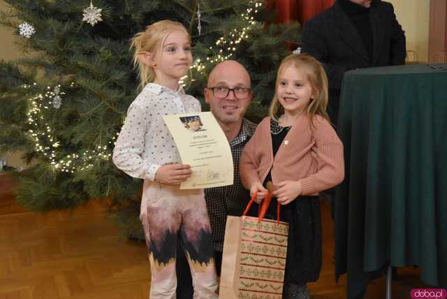 [FOTO] Zobaczcie szopki bożonarodzeniowe wykonane przez mieszkańców! Uczestnicy zostali nagrodzeni podczas wernisażu wystawy w Muzeum Kupiectwa