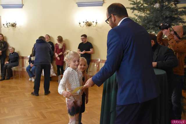 [FOTO] Zobaczcie szopki bożonarodzeniowe wykonane przez mieszkańców! Uczestnicy zostali nagrodzeni podczas wernisażu wystawy w Muzeum Kupiectwa