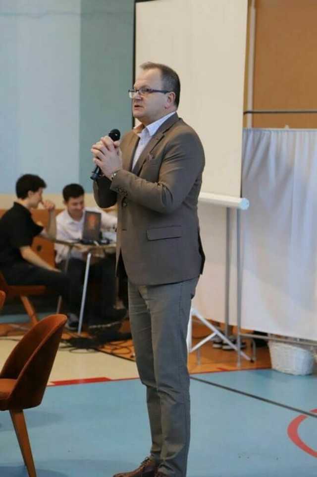 [FOTO] Jasełka i świąteczne przedstawienia w świebodzickich szkołach
