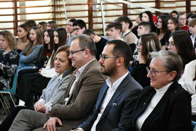 [FOTO] Jasełka i świąteczne przedstawienia w świebodzickich szkołach