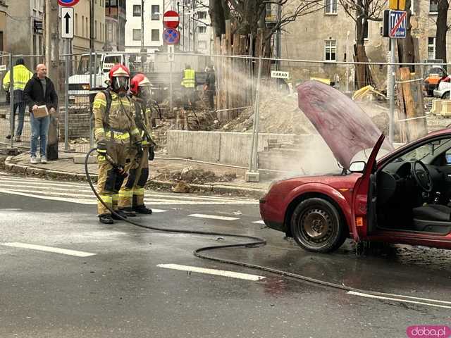 [FOTO] Pożar samochodu na ul. Konopnickiej