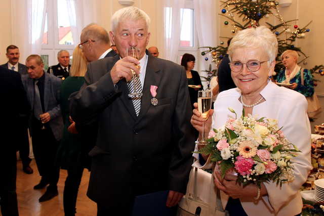 [FOTO] Moc życzeń i podsumowanie ostatnich 12 miesięcy podczas Spotkania Noworocznego w Dobromierzu