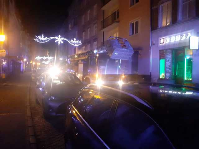 [FOTO] Zadymienie w mieszkaniu. Interweniowali strażacy
