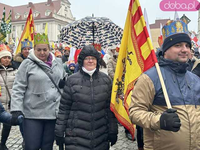 [FOTO, VIDEO] Trzej królowie z osiołkami zawitali do Świdnicy