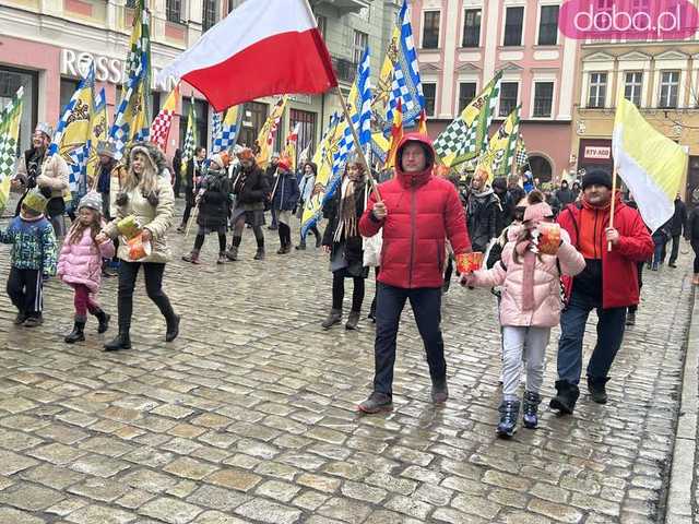 [FOTO, VIDEO] Trzej królowie z osiołkami zawitali do Świdnicy