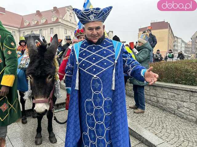 [FOTO, VIDEO] Trzej królowie z osiołkami zawitali do Świdnicy