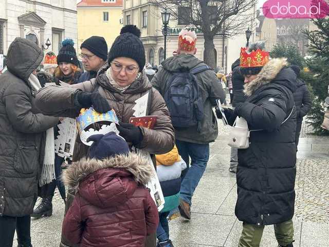 [FOTO, VIDEO] Trzej królowie z osiołkami zawitali do Świdnicy