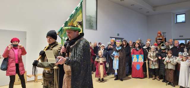 [FOTO] Orszak Trzech Króli przeszedł przez Jaroszów