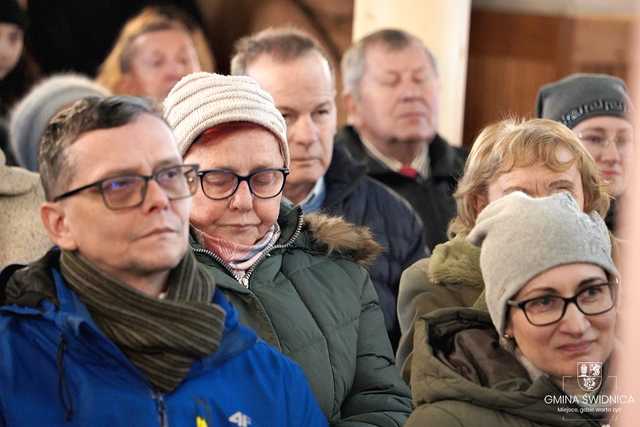 Jakie są ulubione kolędy mieszkańców Grodziszcza? Odśpiewano je podczas niedzielnego koncertu [FOTO]