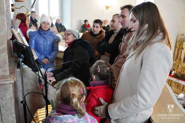 Jakie są ulubione kolędy mieszkańców Grodziszcza? Odśpiewano je podczas niedzielnego koncertu [FOTO]