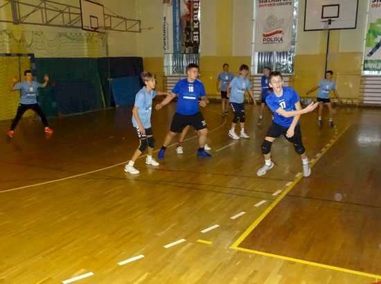 [FOTO] Chłopcy z klas 7-8 rywalizowali w turnieju piłki ręcznej