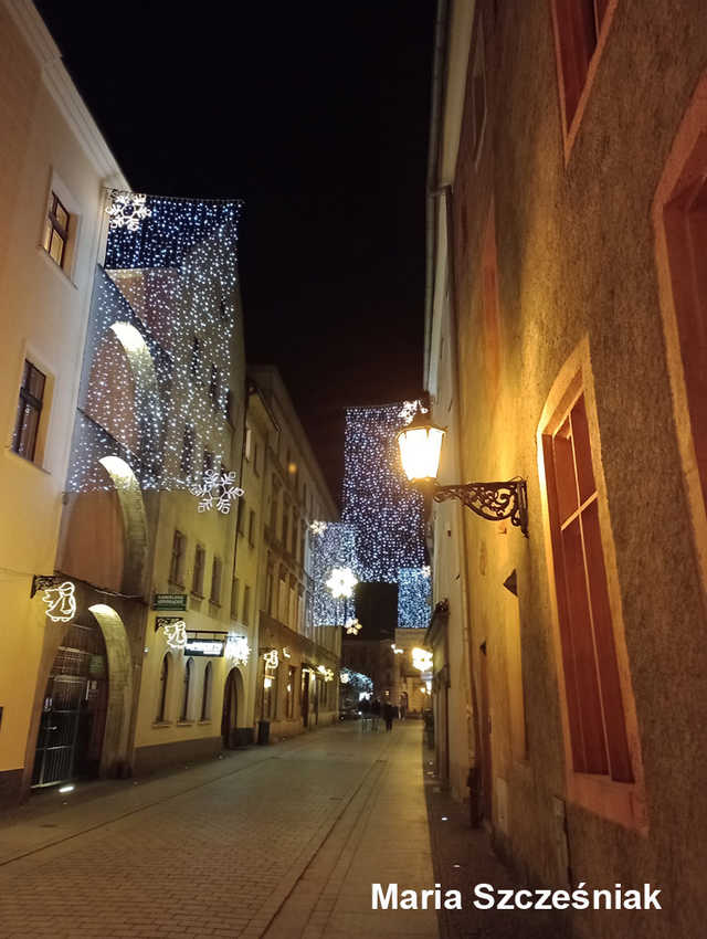 [FOTO] Magia świąt na ulicach miasta w obiektywie świdniczan. Rozstrzygnięto konkurs fotograficzny