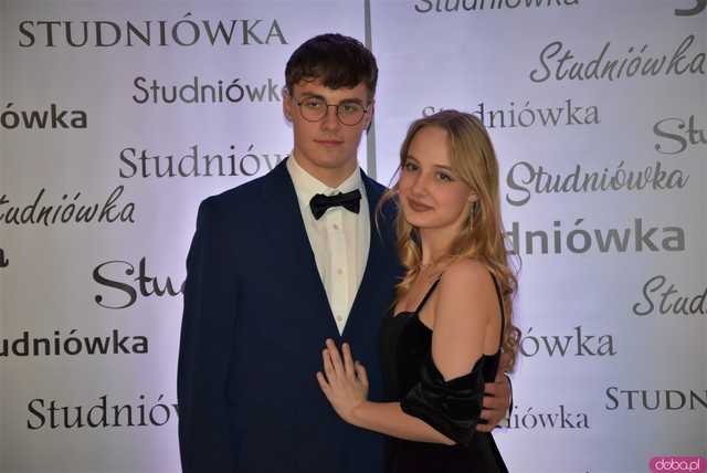 [FOTO] Ten wieczór zapamiętają na długo! Studniówka maturzystów ze strzegomskiego LO
