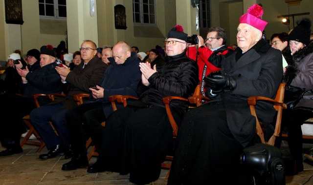 [FOTO] Koncert zespołu Czerwone Gitary w Dobromierzu