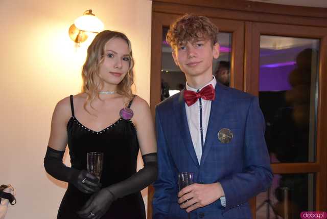 [FOTO] Ten bal zapamiętają na długo! Studniówka Liceum Ogólnokształcącego w Świebodzicach