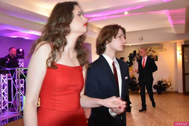 [FOTO] Ten bal zapamiętają na długo! Studniówka Liceum Ogólnokształcącego w Świebodzicach