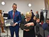 [WIDEO, FOTO] Występy artystyczne, rodzinna atmosfera i moc wspomnień podczas otwarcia nowej stanicy rowerowej i spotkania noworocznego w Wilkowie
