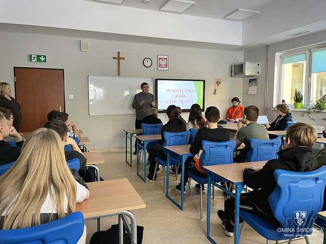 [FOTO] W gminie Świdnica trwają prace nad wznowieniem działalności Młodzieżowej Rady Gminy