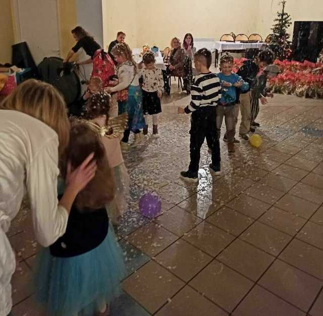 [FOTO] Bal Karnawałowy w Pożarzysku rozpoczął tegoroczne ferie zimowe