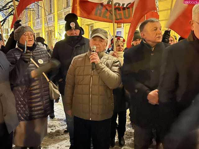 [FOTO] Manifestowali solidarność z Kamińskim i Wąsikiem