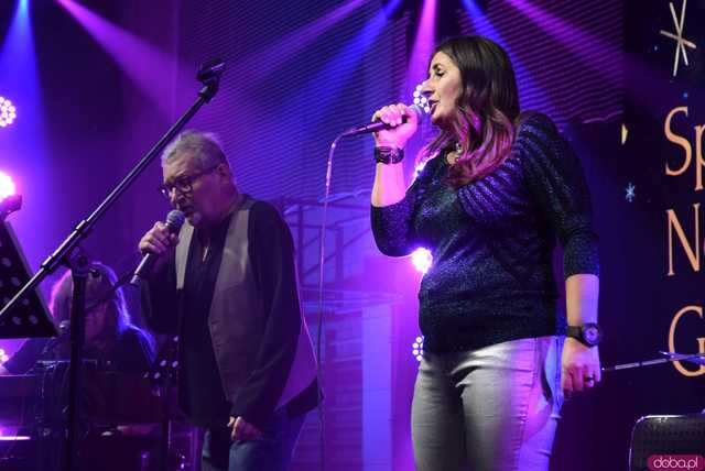 [FOTO] Koncert zespołu Skaldowie, pożegnanie burmistrza i wiele wzruszeń podczas Spotkania Noworocznego Gminy Żarów