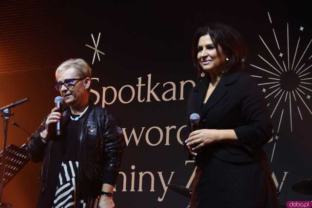 [FOTO] Koncert zespołu Skaldowie, pożegnanie burmistrza i wiele wzruszeń podczas Spotkania Noworocznego Gminy Żarów