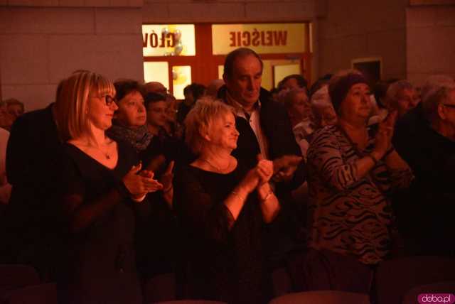 [FOTO] Koncert zespołu Skaldowie, pożegnanie burmistrza i wiele wzruszeń podczas Spotkania Noworocznego Gminy Żarów