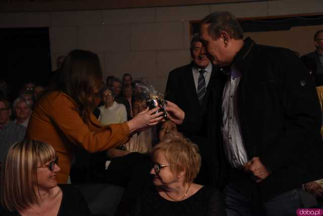 [FOTO] Koncert zespołu Skaldowie, pożegnanie burmistrza i wiele wzruszeń podczas Spotkania Noworocznego Gminy Żarów