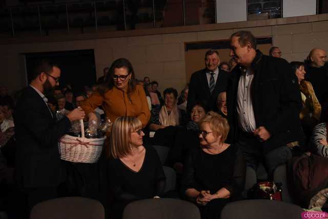 [FOTO] Koncert zespołu Skaldowie, pożegnanie burmistrza i wiele wzruszeń podczas Spotkania Noworocznego Gminy Żarów