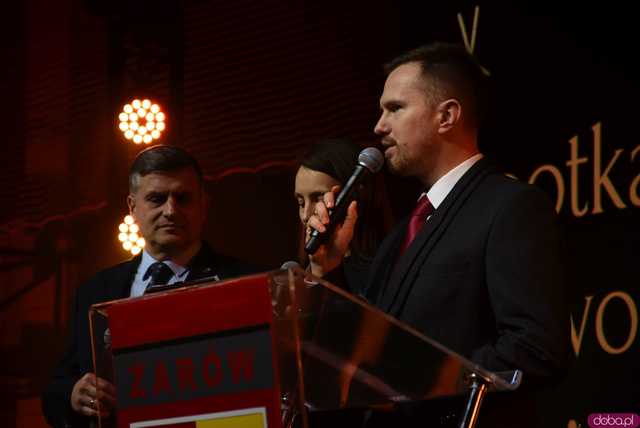 [FOTO] Koncert zespołu Skaldowie, pożegnanie burmistrza i wiele wzruszeń podczas Spotkania Noworocznego Gminy Żarów