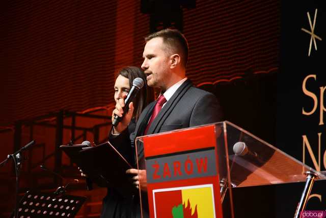 [FOTO] Koncert zespołu Skaldowie, pożegnanie burmistrza i wiele wzruszeń podczas Spotkania Noworocznego Gminy Żarów