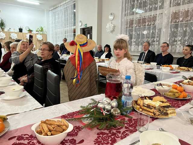 [FOTO] Kolędy, jasełka i moc życzeń. Noworoczne spotkanie w Bojanicach