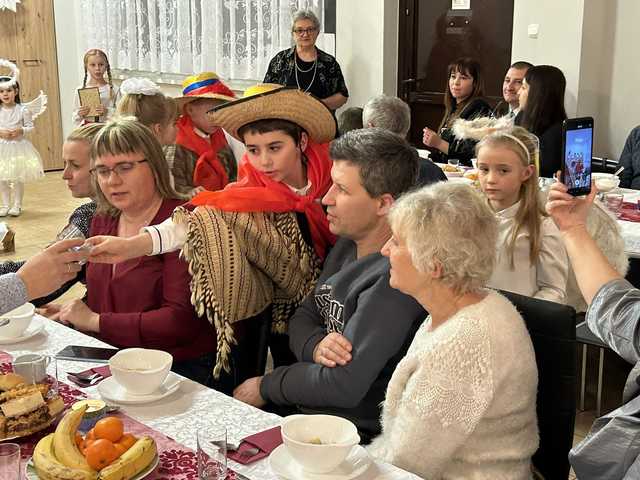 [FOTO] Kolędy, jasełka i moc życzeń. Noworoczne spotkanie w Bojanicach