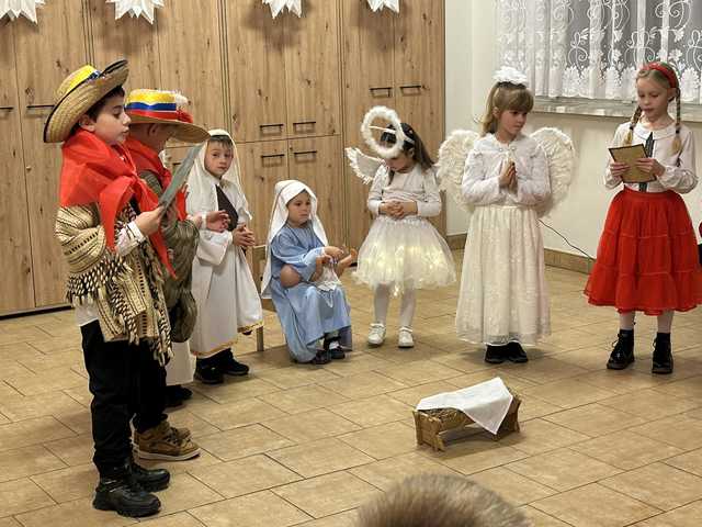 [FOTO] Kolędy, jasełka i moc życzeń. Noworoczne spotkanie w Bojanicach