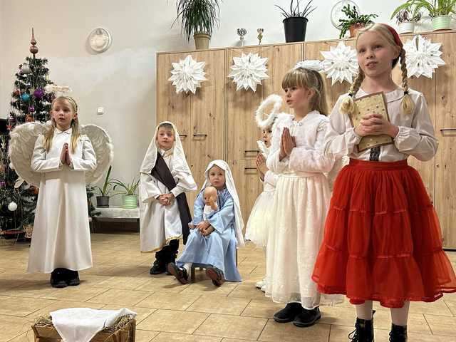 [FOTO] Kolędy, jasełka i moc życzeń. Noworoczne spotkanie w Bojanicach