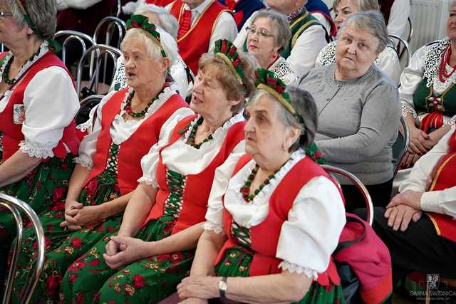 [FOTO] X Jubileuszowy Przegląd Zespołów Kolędniczych w Witoszowie Dolnym