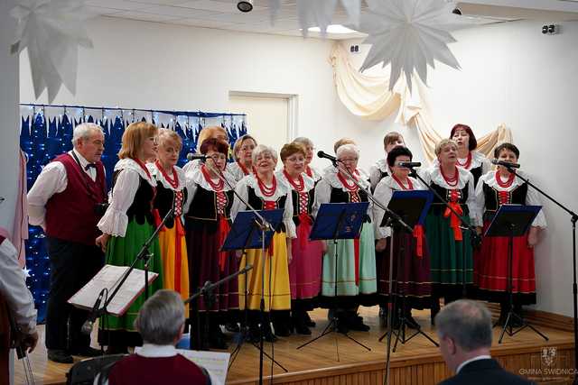 [FOTO] X Jubileuszowy Przegląd Zespołów Kolędniczych w Witoszowie Dolnym