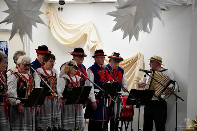 [FOTO] X Jubileuszowy Przegląd Zespołów Kolędniczych w Witoszowie Dolnym