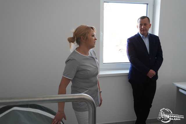 [FOTO] Zobaczcie, jak prezentuje się nowo otwarte Gminne Centrum Rehabilitacji. Kiedy mieszkańcy będą mogli z niego korzystać?