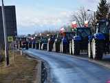 [WIDEO, FOTO] Rolnicy protestowali na krajowej piątce w Strzegomiu