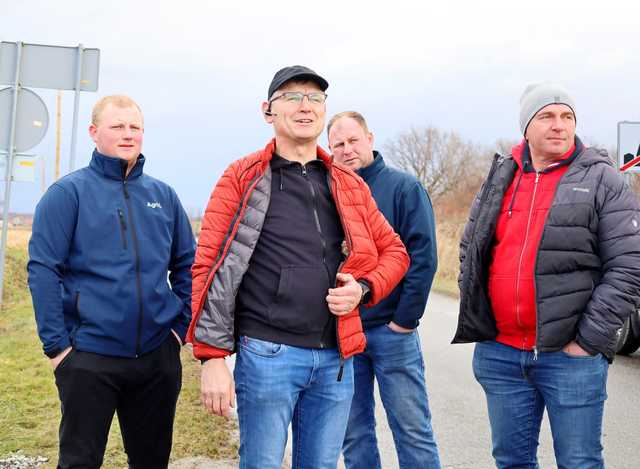 [FOTO] Rolnicy z gminy Żarów dołączyli do ogólnopolskiego protestu. Jakie były ich główne postulaty?