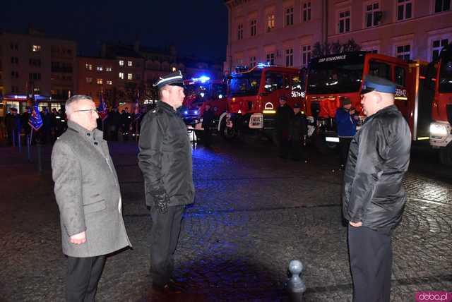 [FOTO] Nowe wozy strażackie trafiły do gminnych jednostek OSP. Przekazano je podczas podniosłej uroczystości