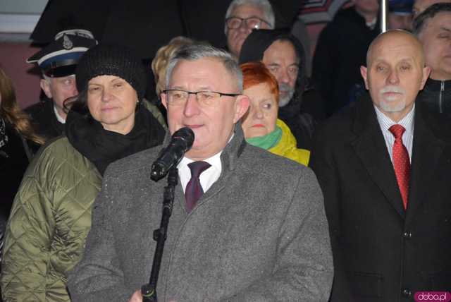 [FOTO] Nowe wozy strażackie trafiły do gminnych jednostek OSP. Przekazano je podczas podniosłej uroczystości