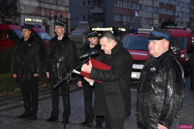 [FOTO] Nowe wozy strażackie trafiły do gminnych jednostek OSP. Przekazano je podczas podniosłej uroczystości