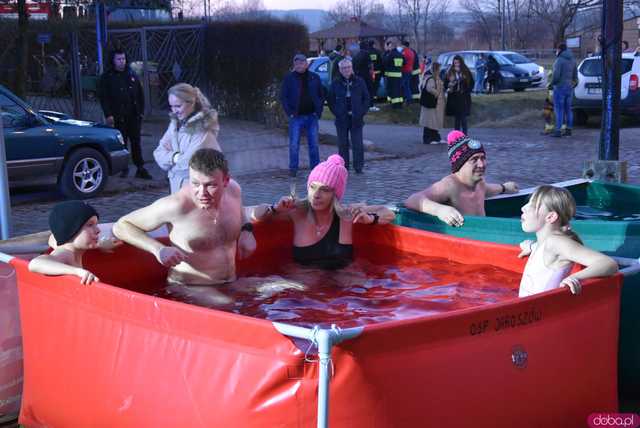 [FOTO] AKTUALIZACJA: Wiemy, ile zebrano! Morsowanie, liczne występy i moc atrakcji podczas 32. Finału WOŚP w Jaroszowie