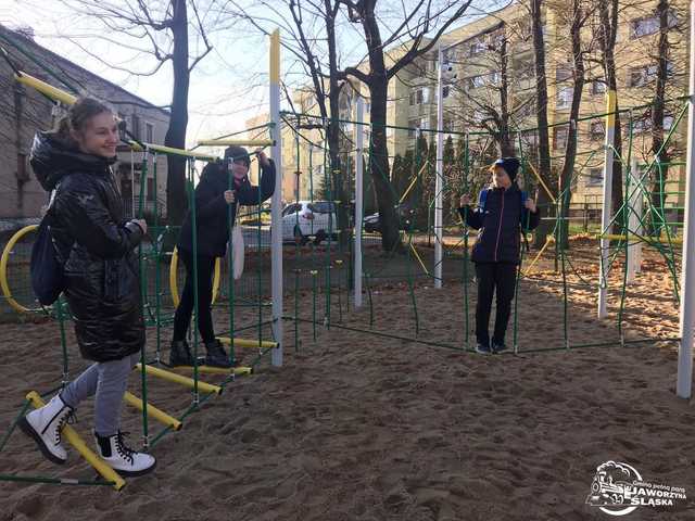 [FOTO] Place zabaw pojawiły się we wszystkich miejscowościach gminy. Samorząd podsumowuje kadencję