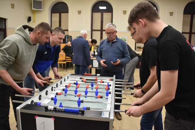 [FOTO] Rywalizowali w turnieju piłkarzyków w Pszennie