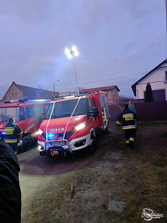 [FOTO] Zobaczcie, jak ochotnicy z Piotrowic Świdnickich uroczyście powitali nowy wóz pożarniczy!