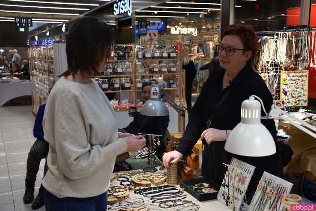 [FOTO] Zobaczcie te okazy! Ruszyła Giełda Minerałów i Biżuterii z kamieni szlachetnych i półszlachetnych
